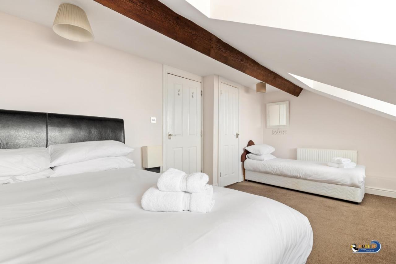 Kilmore - Beach Front House, Direct Beach Access, Spectacular Sea Views 손더스풋 외부 사진